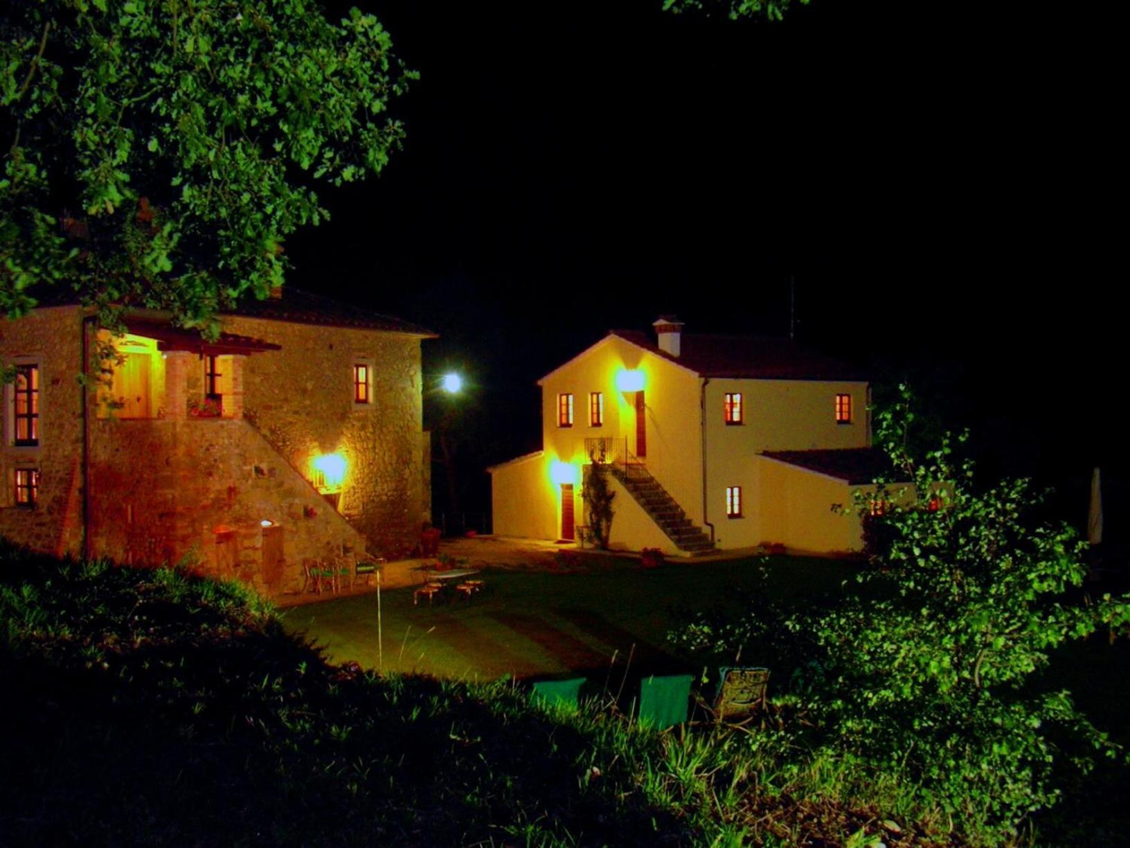 Agriturismo Il Sasso Guest House Anghiari Bagian luar foto