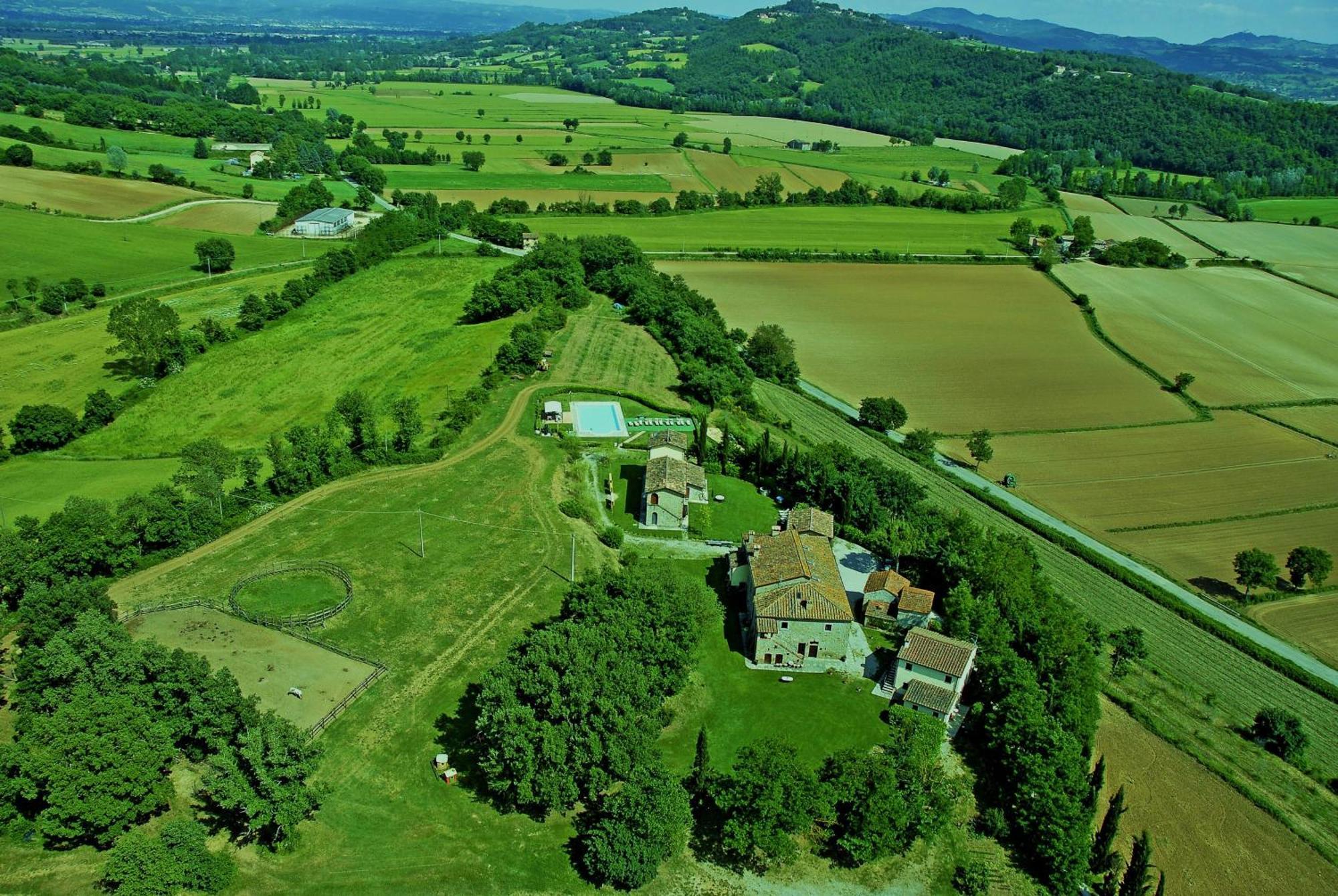 Agriturismo Il Sasso Guest House Anghiari Bagian luar foto