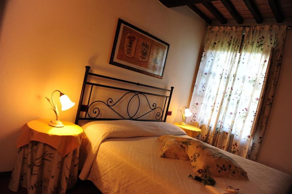 Agriturismo Il Sasso Guest House Anghiari Bagian luar foto