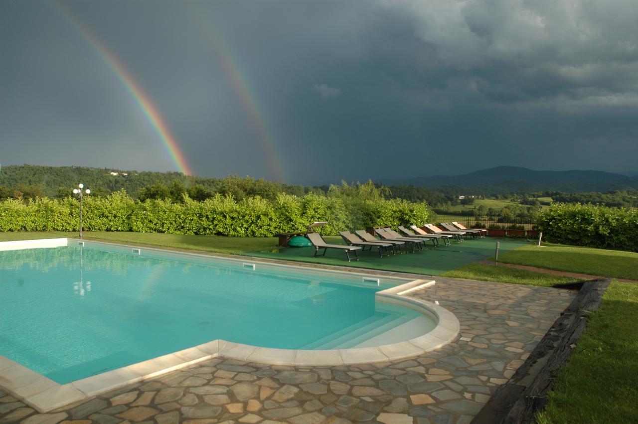 Agriturismo Il Sasso Guest House Anghiari Bagian luar foto